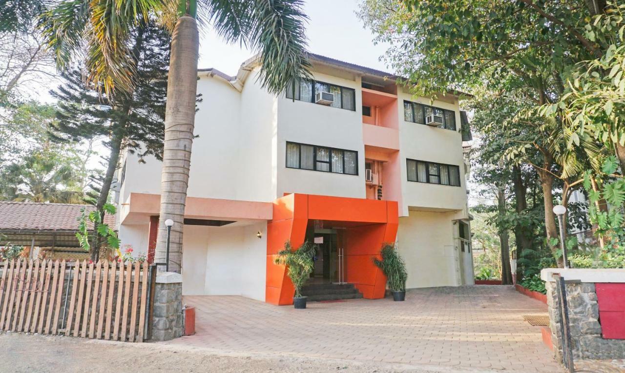Hotel Lions Den لونافالا المظهر الخارجي الصورة
